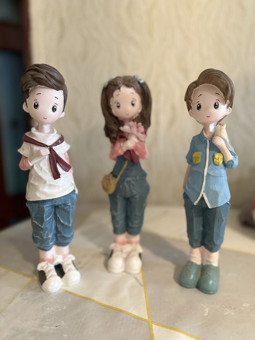 Статуэтки, сувениры для дома