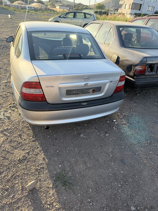 Opel Vectra B 1.6 16V X16XEL 100 к.с. 1998 г. на части