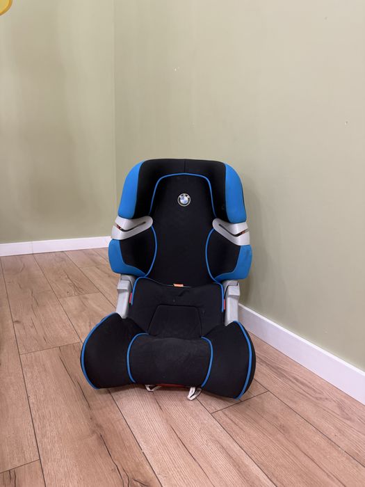 Оригинальное детское автокресло BMW Junior Seat с ISOFIX