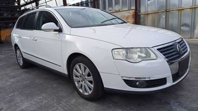 Дверь задняя правая на Volkswagen Passat B6 2007 год (Универсал)