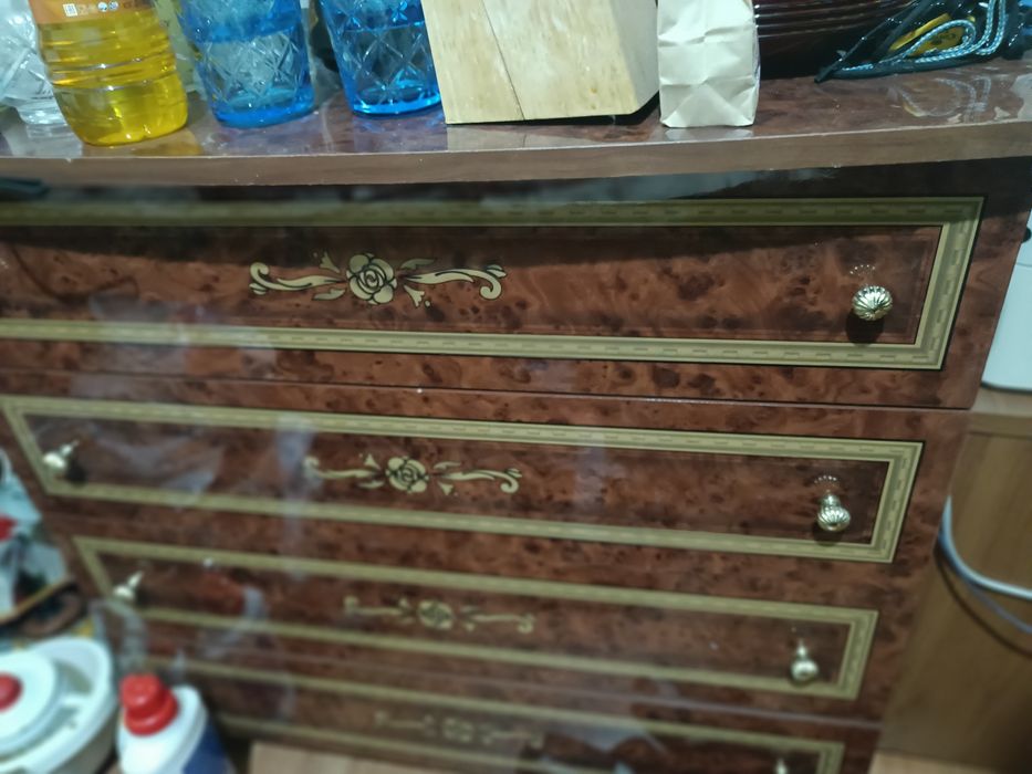 Спальный гарнитур