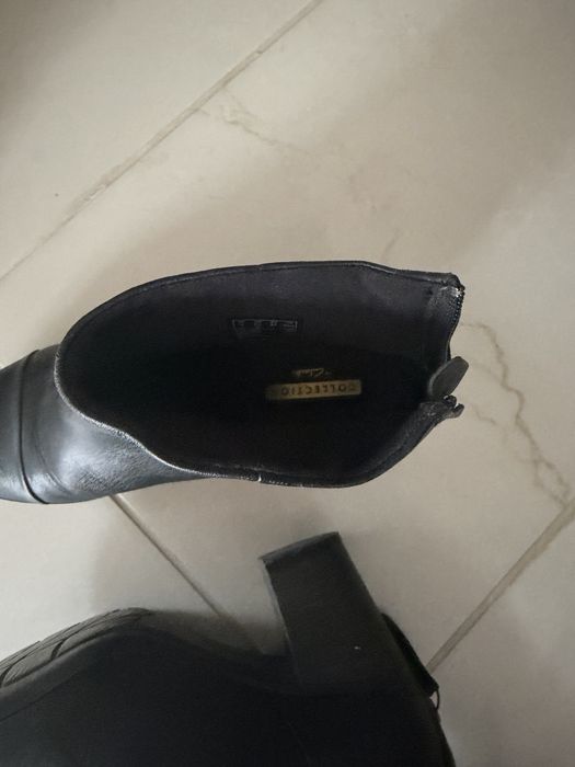 Зимни боти CLARKS
