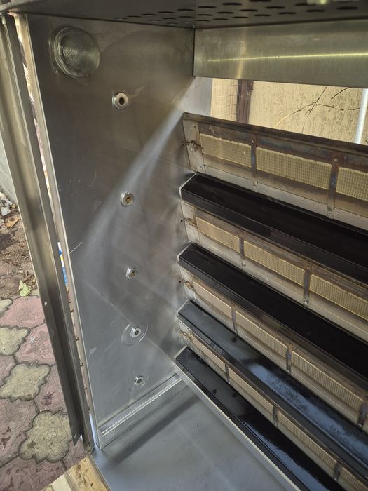 Rotisor electric  pe gaz  cu5 tije