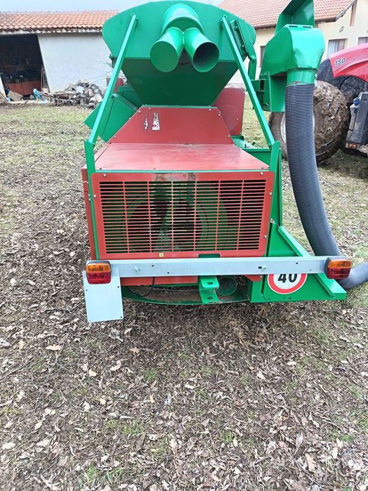 Прикачен комбайн FACMA