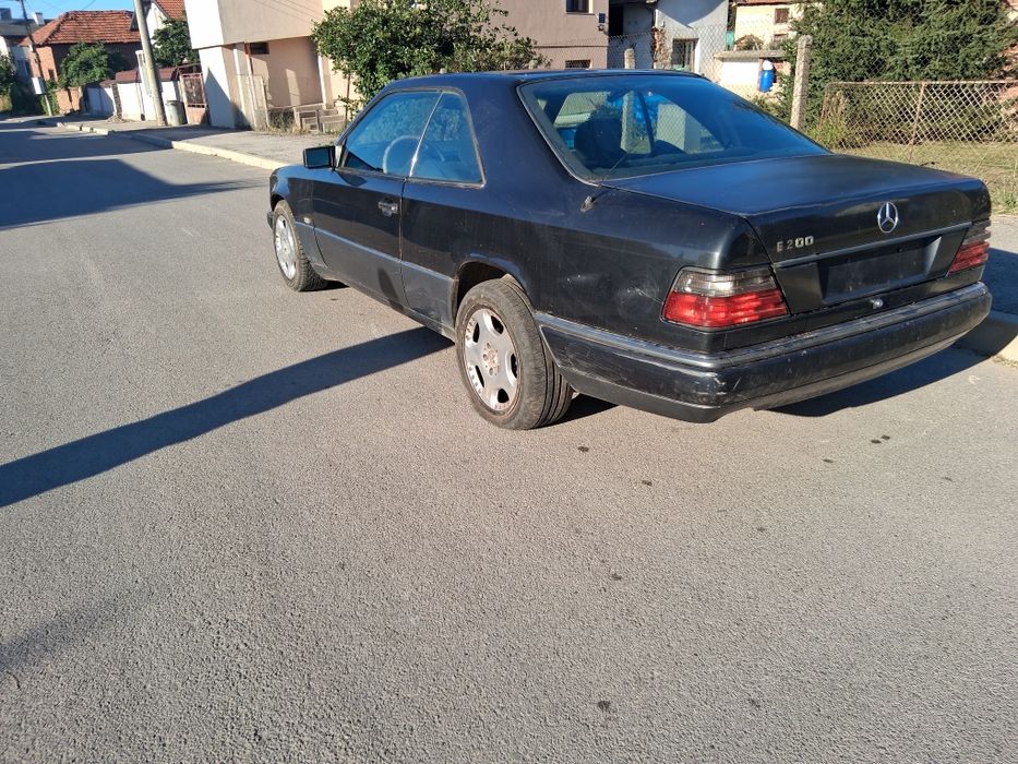 Mercedses W124 E200 Coupe на части!