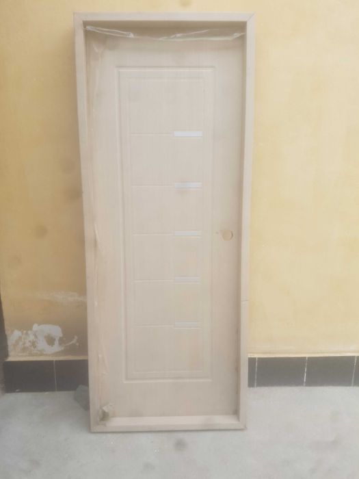 продается двери  межкомнатные