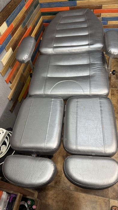 Педикюрное кресло + кушетка 2в1