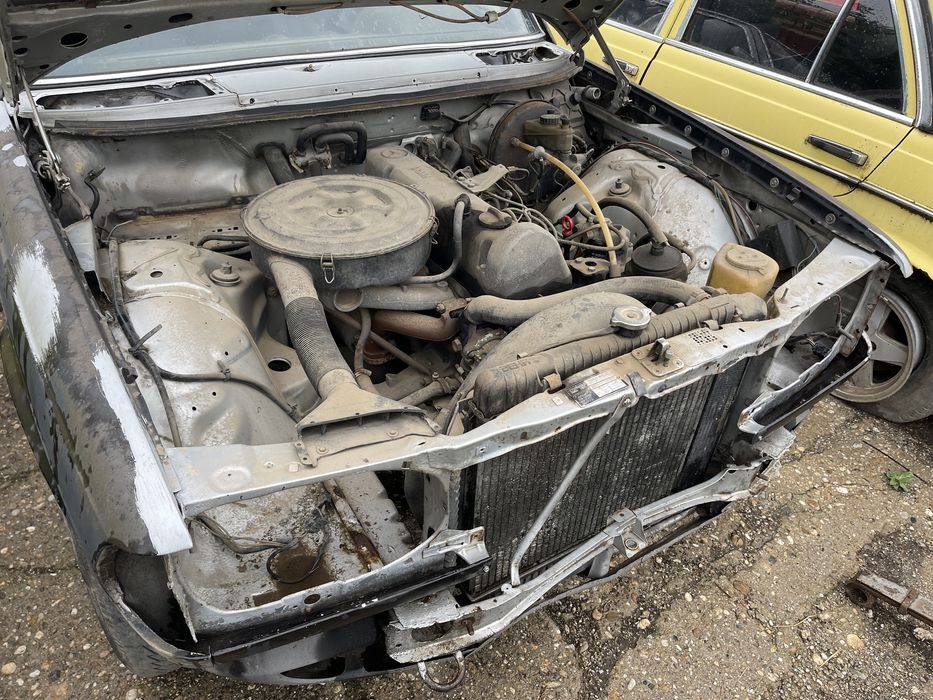 Mercedes 123 200d/300d на части