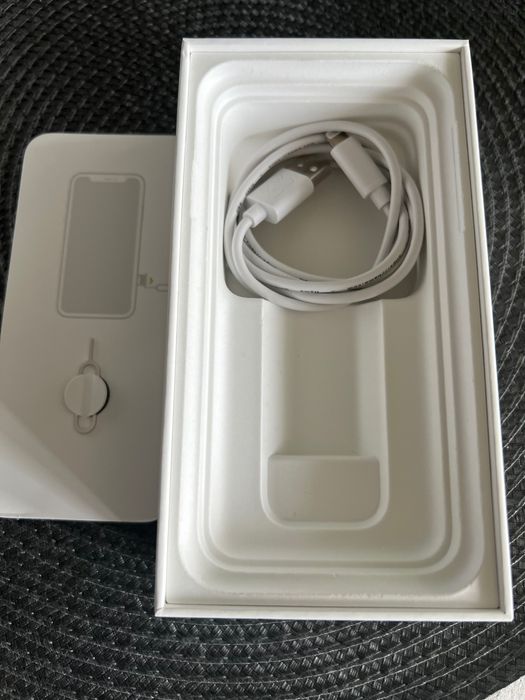 Продава се Iphone 11