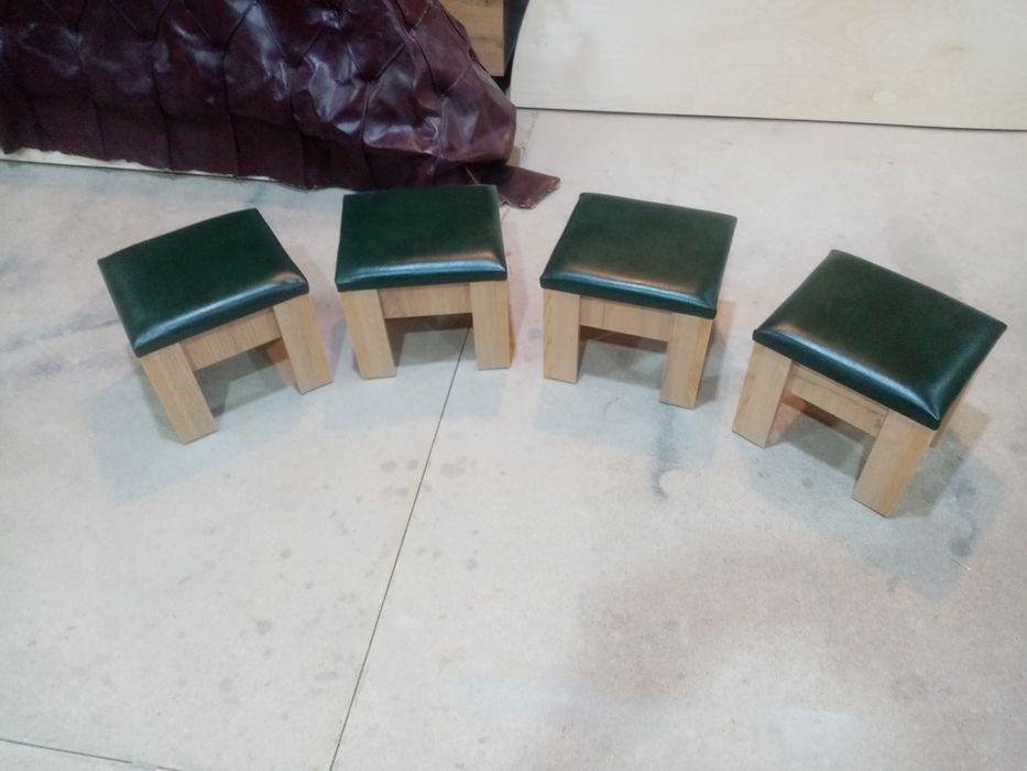 Продам новые маленькие табуретки!