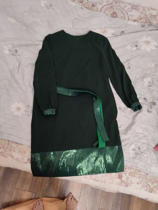 Продам  платье зелёное