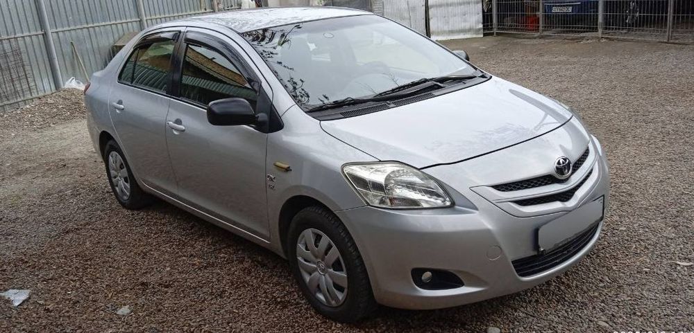 Toyota Yaris. Тойота Ярис.