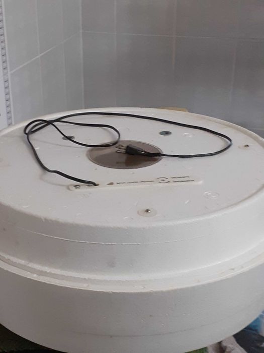 продам малогабаритный инкубатор имэ 25-220