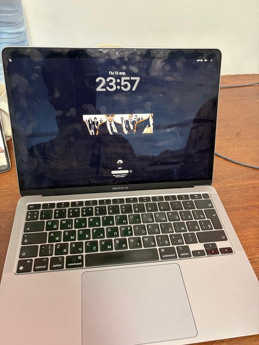 Продам Макбук М1 13
