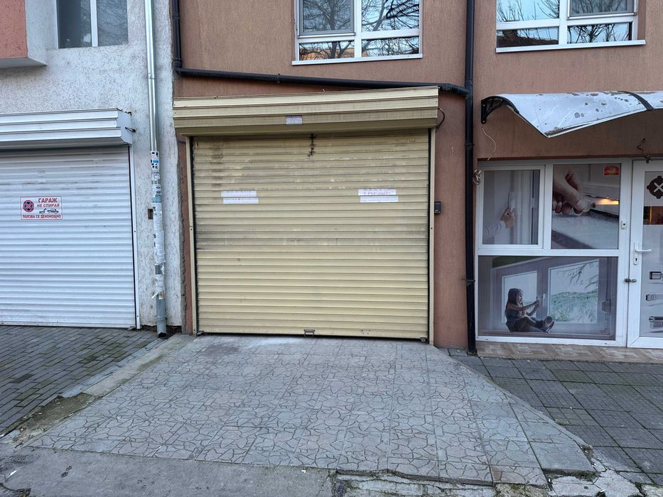 Дава се под наем Офис в Варна, Колхозен пазар - 24 кв.м за 204 € - Снимка #12