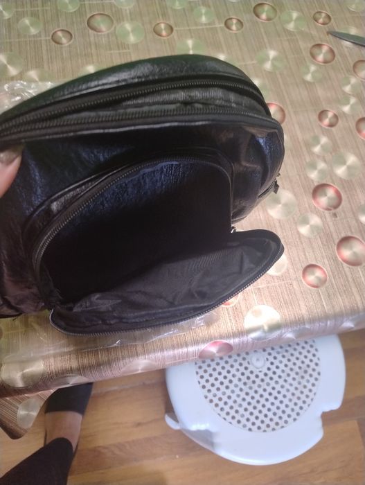 Дамска кожена раница