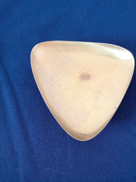 месингова купичка с 3 крачета