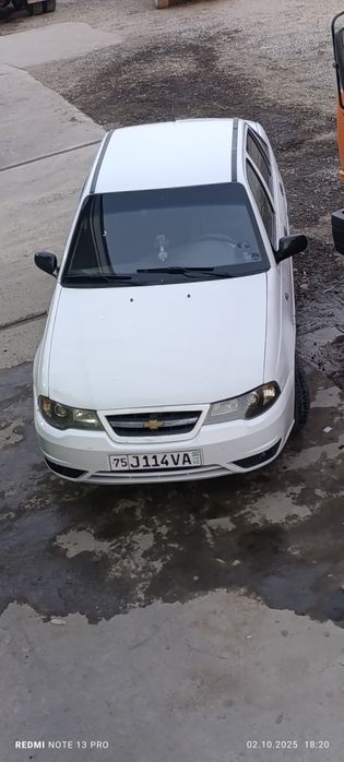 Nexia 2 sotiladi 1.6