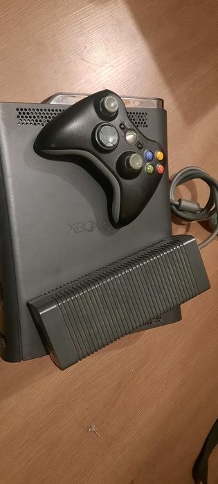 Vand xbox 360 modat cu badavatar