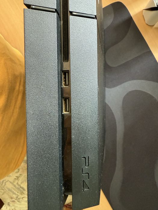 Ps4 fat (1 tb).