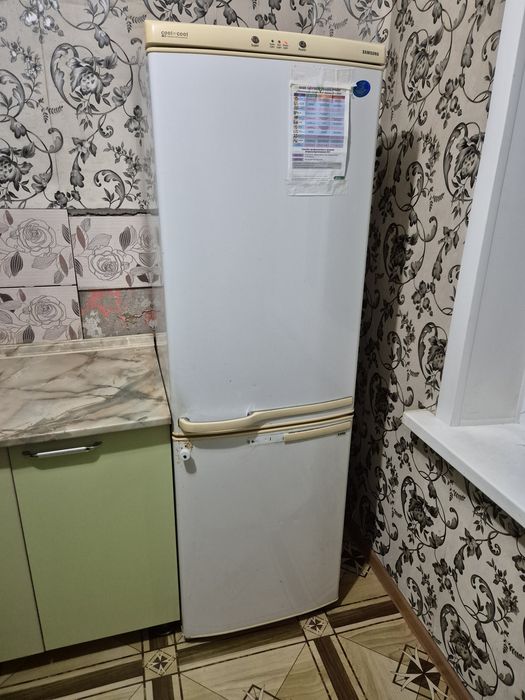 Продаю  Холодильник рабочий