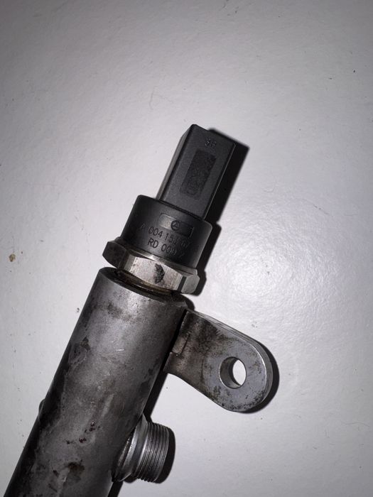 Горивна рейка с клапан за Mercedes Om642