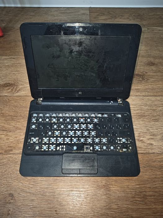 Ноутбук HP Compaq 1000тг