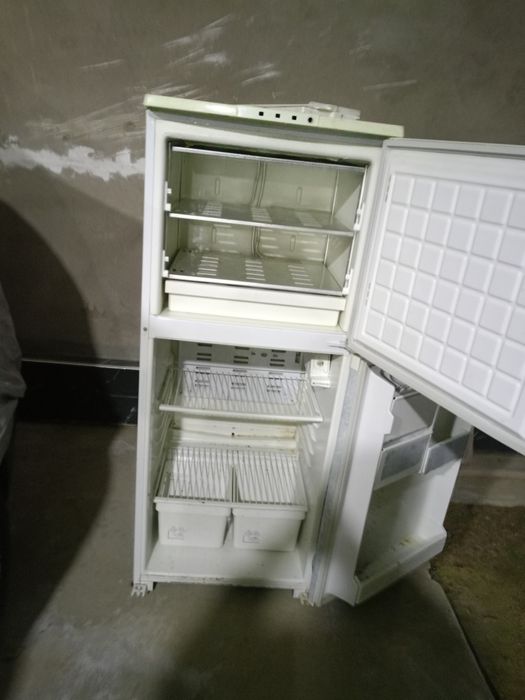 Assalomu alaykum muzlatgich sotiladi oladiganlar tel qilamiz holati zo