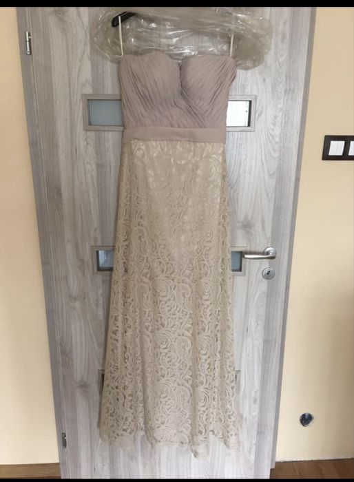 Официална рокля