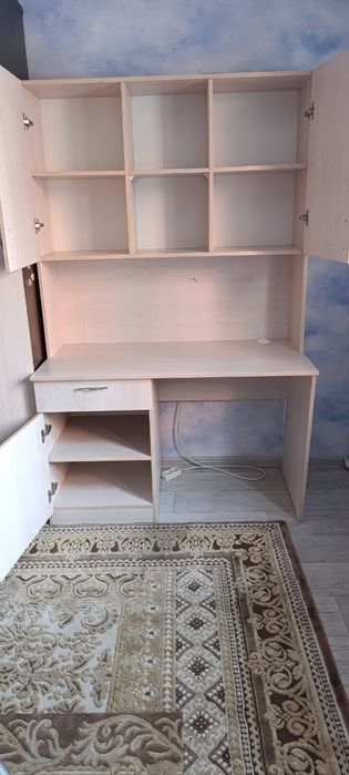 Парта в хорошем состоянии