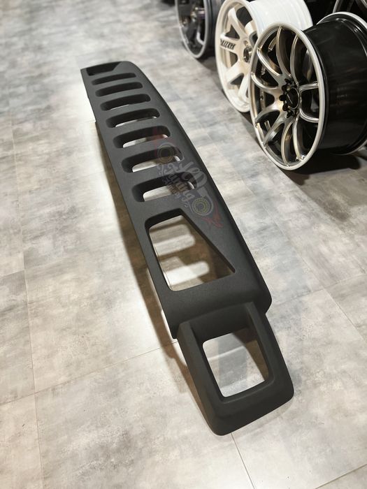 Решетка радиатора Custom Hummer H3