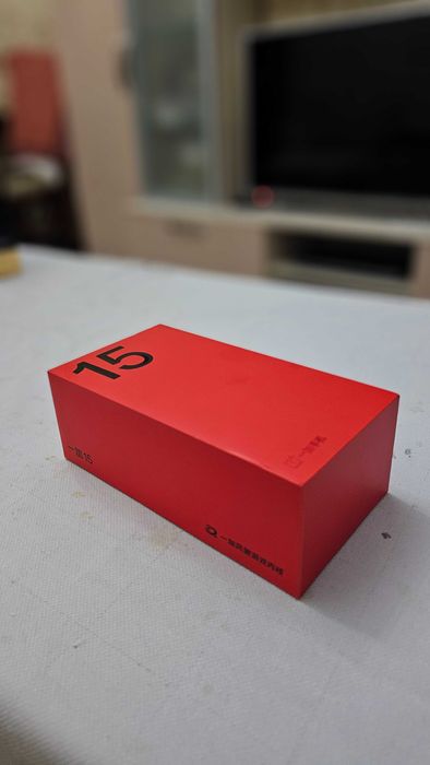 OnePlus 15.  12/256. Новый в наличие