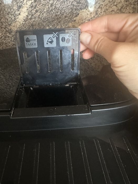 Кафеавтомат DELONGHI magnifica