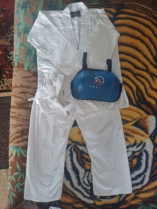 Продам детское кимано