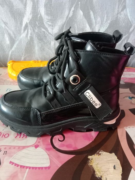 Ботинки на девочку