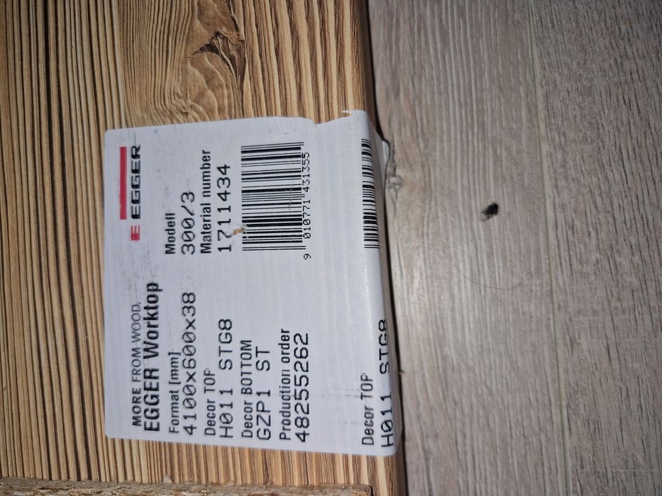 2 Blaturi  bucatarie EGGER H011 STG8