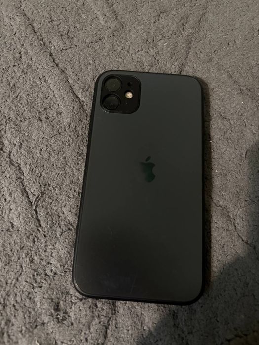 продам айфон 11 64gb