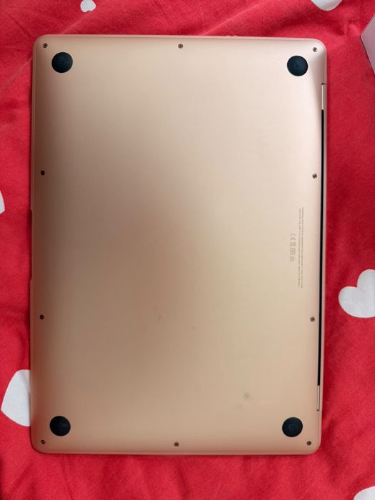 Продам Macbook Air чип M1
