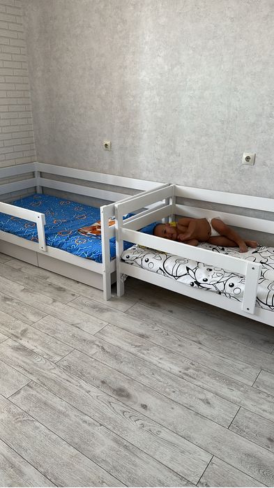 Детские кровати 2 шт