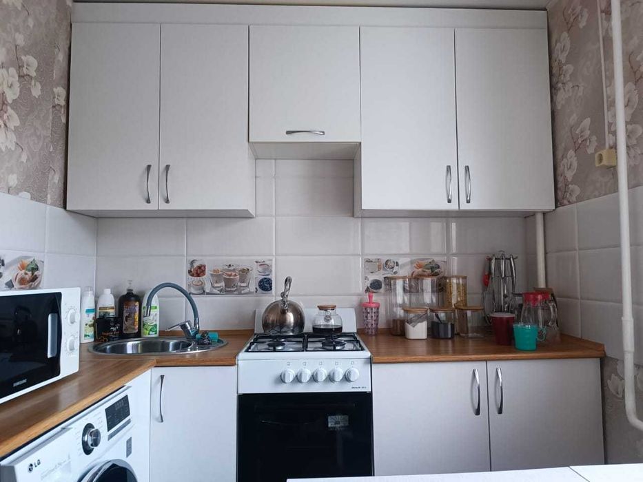 продам 2-х комн квартиру на Дом Печати