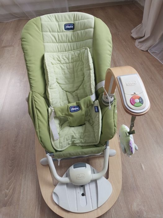 Продам шезлонг детский