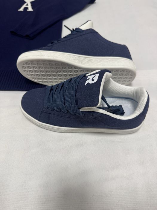 Продается свитер Ami + кеды