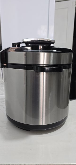 Мультиварка продам