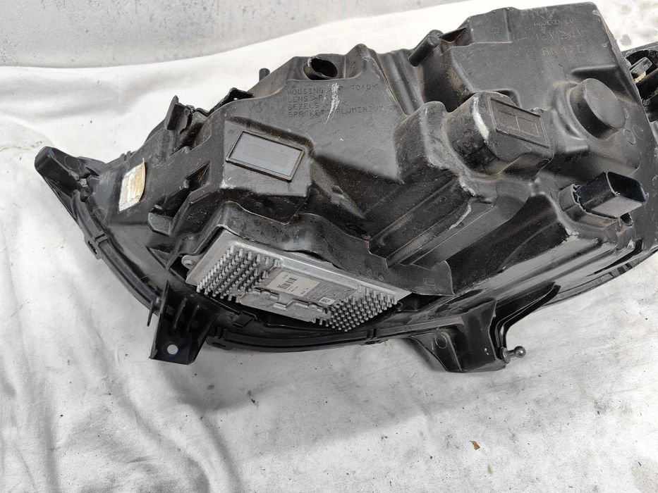 Оригинален фар Форд Мондео  Ford Mondeo Dynamic Led