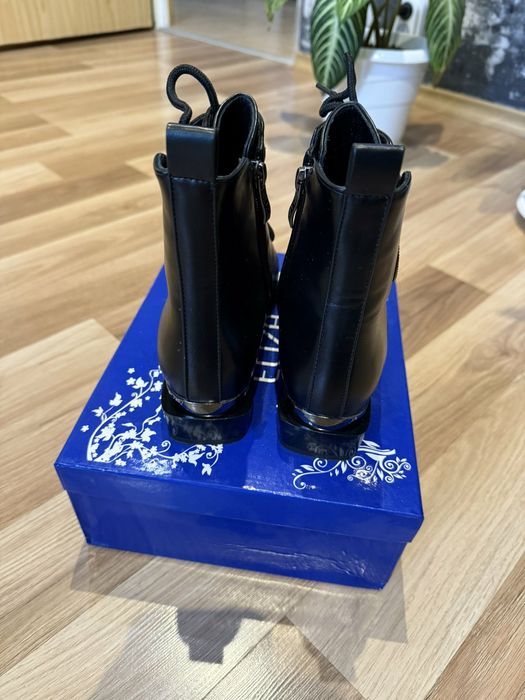 Дамски   боти...