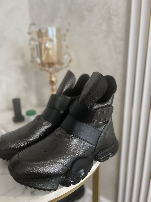 Продам осенние сапожки