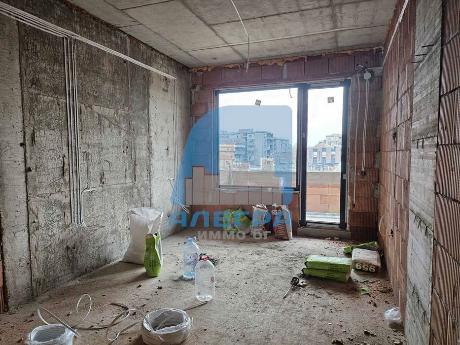 Продава се Двустаен апартамент в Пловдив, Каменица 1 - 93 кв.м за 2492 €/кв.м - Снимка #3