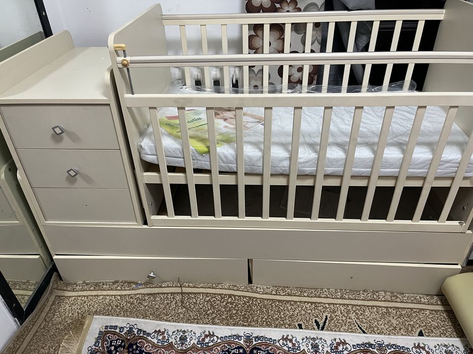 Б/у кровать трансформер