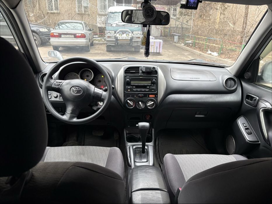 Рав4 Toyota Rav 4 второе поколение