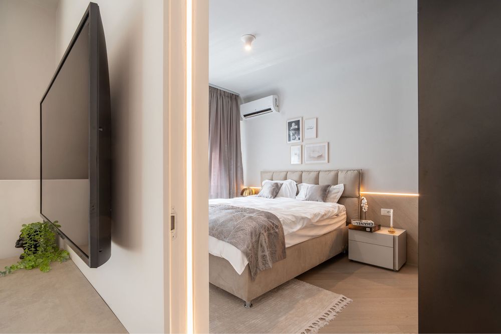 Proprietar inchiriez apartament Cortina